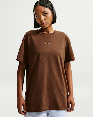 Nike Sportswear Classic Women's Oversized T-Shirt. Nike LU